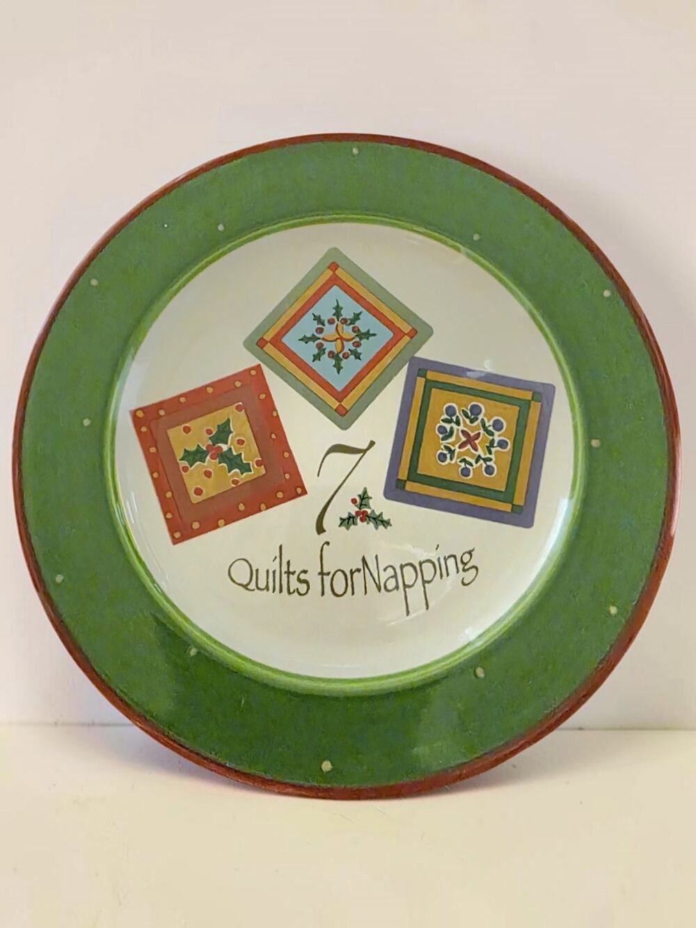 Gibson Everyday 7 Quilts for Napping Christmas Plate Julie Ingleman Holiday